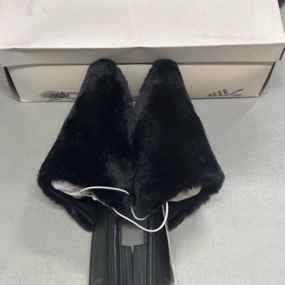 A New Day Black Faux Fur Slippers - Picture 4 of 5